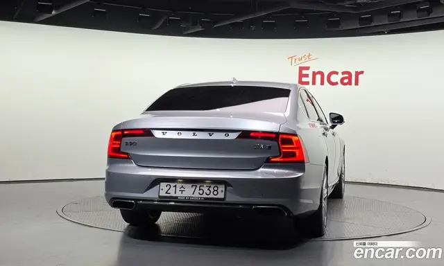 Volvo S90 2018 2.0 автомат (гидро), миниатюра 4 Volvo S90 2018 2.0 автомат (гидро), миниатюра 4