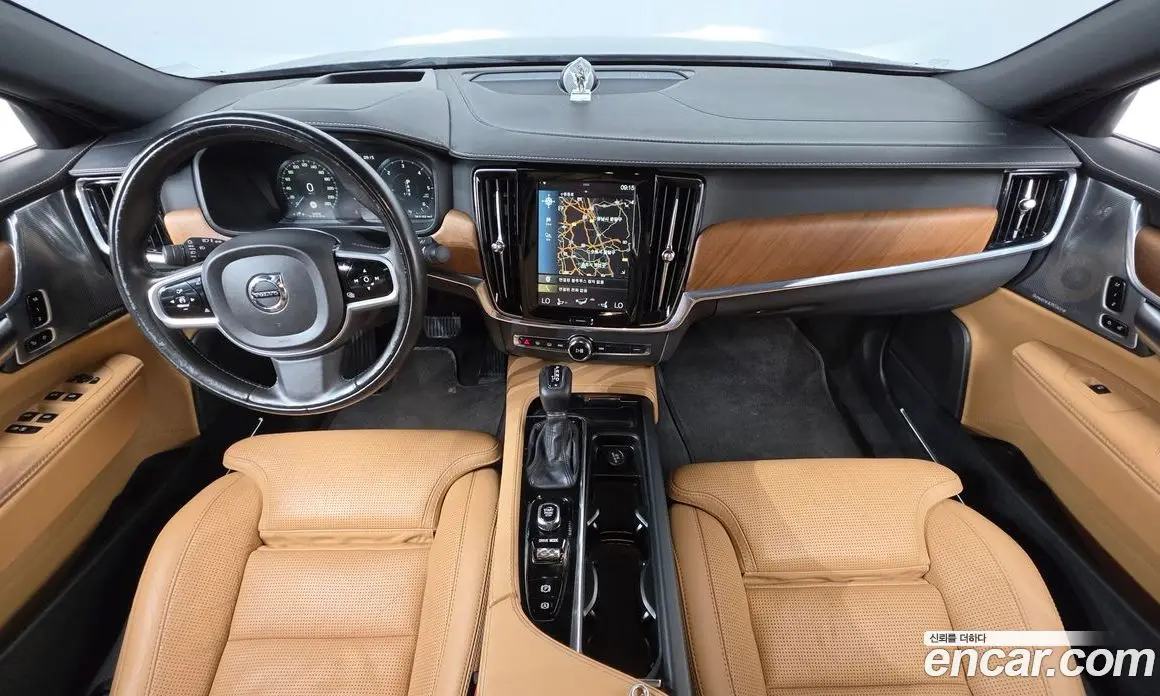 Volvo S90 2018 2.0 автомат (гидро), фото 7 Volvo S90 2018 2.0 автомат (гидро), фото 7