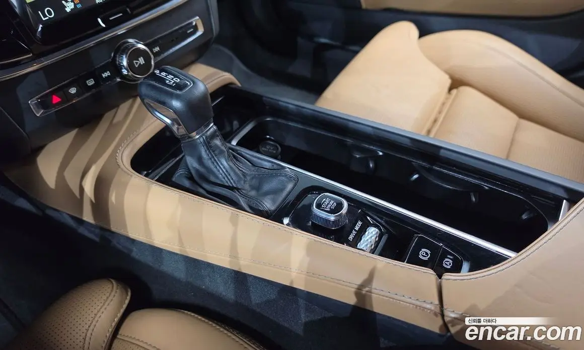 Volvo S90 2018 2.0 автомат (гидро), фото 9 Volvo S90 2018 2.0 автомат (гидро), фото 9