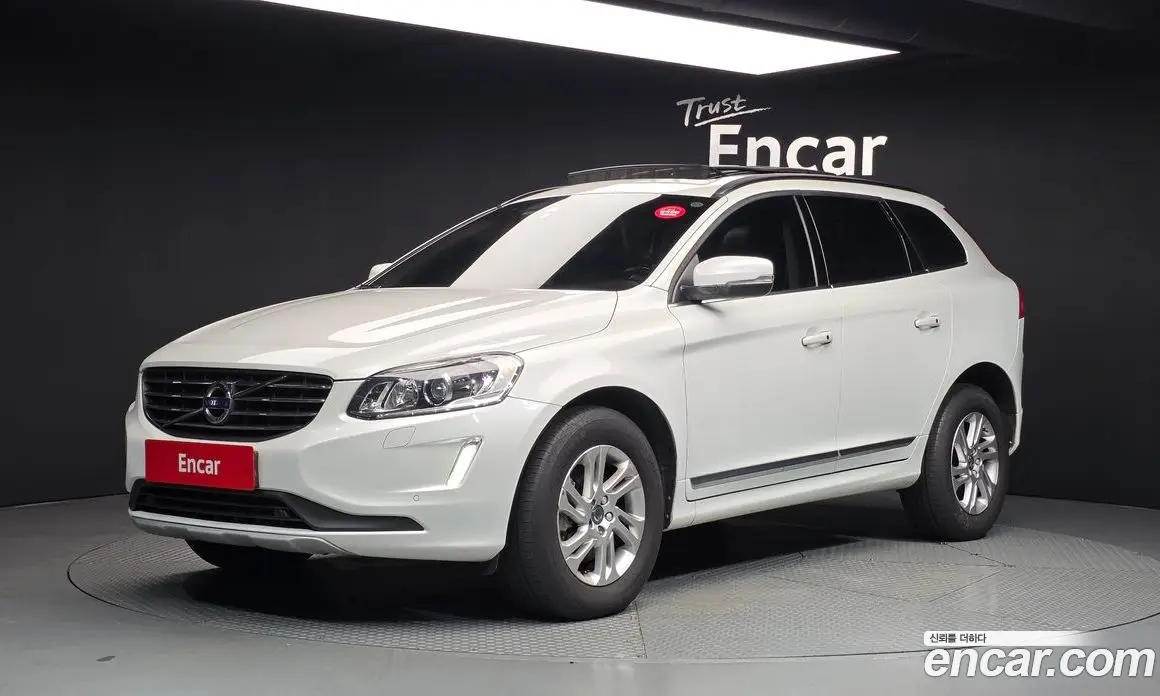Volvo XC60 2017 2.0 автомат (гидро), фото 1 Volvo XC60 2017 2.0 автомат (гидро), фото 1