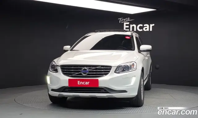 Volvo XC60 2017 2.0 автомат (гидро), миниатюра 3 Volvo XC60 2017 2.0 автомат (гидро), миниатюра 3