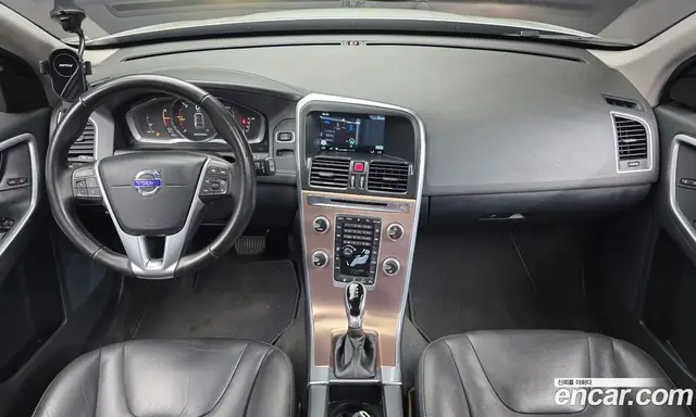 Volvo XC60 2017 2.0 автомат (гидро), миниатюра 7 Volvo XC60 2017 2.0 автомат (гидро), миниатюра 7