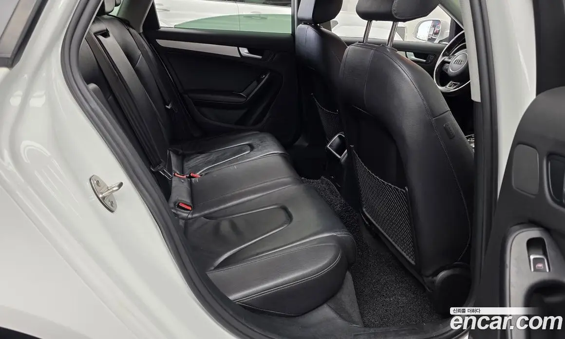 Audi A4 2015 2.0 автомат (гидро), фото 12