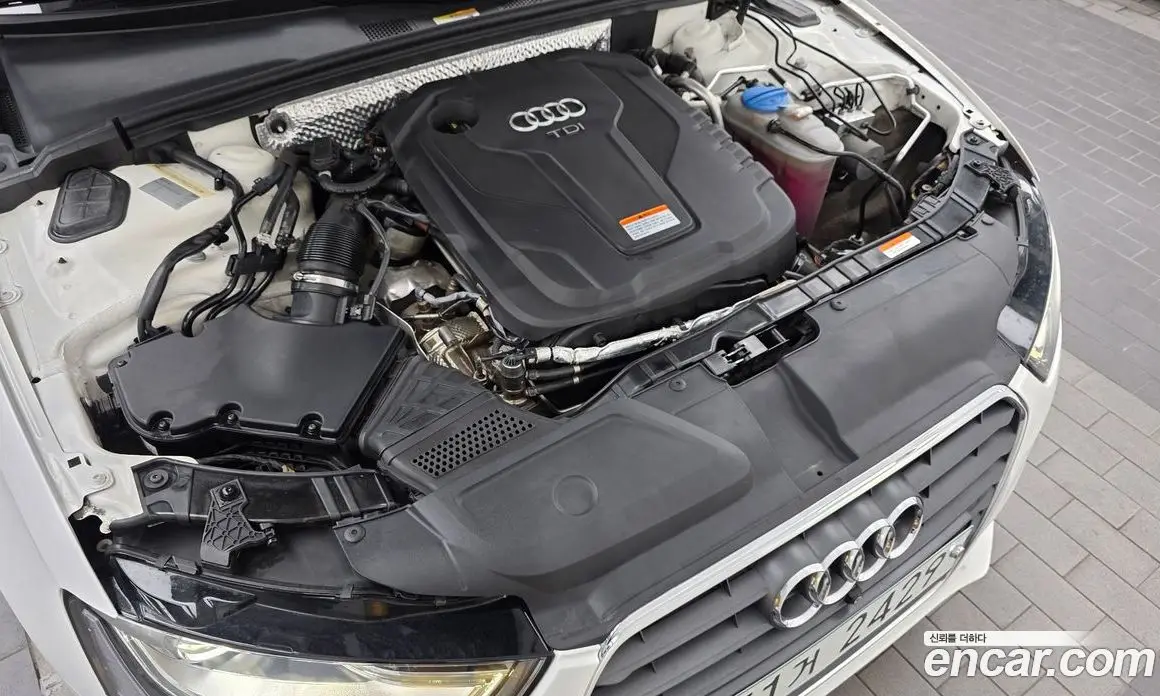 Audi A4 2015 2.0 автомат (гидро), фото 6