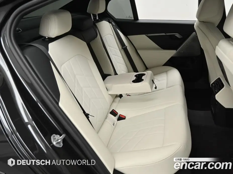BMW 5 серия 2026 2.0 автомат (гидро), фото 12 BMW 5 серия 2026 2.0 автомат (гидро), фото 12