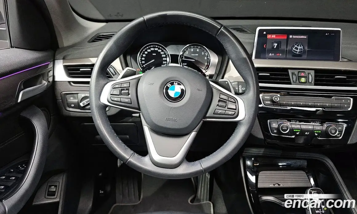 BMW X1 2021 2.0 автомат (гидро), фото 13