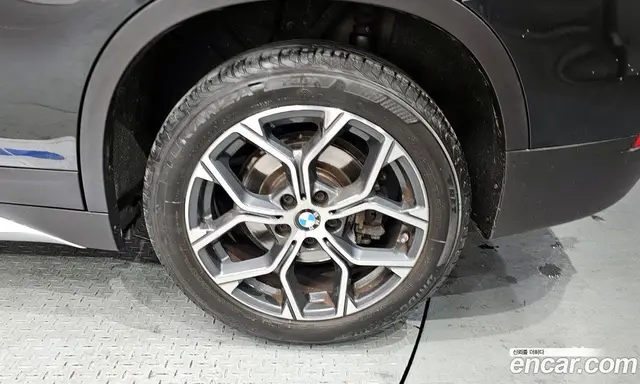 BMW X1 2021 2.0 автомат (гидро), миниатюра 5