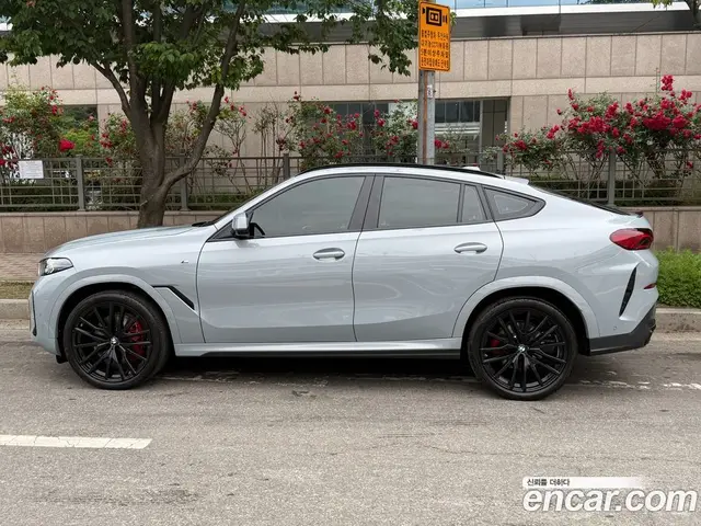 BMW X6 2025 3.0 автомат (гидро), миниатюра 2