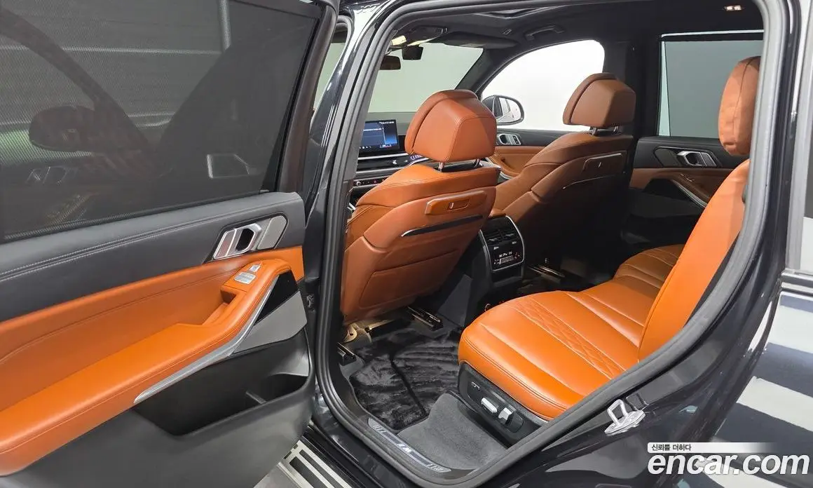 BMW X7 2023 3.0 автомат (гидро), фото 11