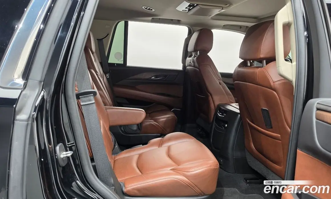 Cadillac Escalade 2018 6.2 автомат (гидро), фото 12 Cadillac Escalade 2018 6.2 автомат (гидро), фото 12