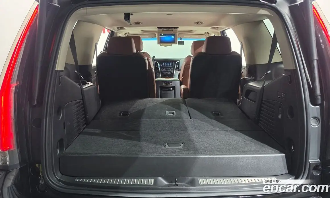 Cadillac Escalade 2018 6.2 автомат (гидро), фото 20 Cadillac Escalade 2018 6.2 автомат (гидро), фото 20