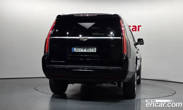 Cadillac Escalade 2018 6.2 автомат (гидро), миниатюра 4 Cadillac Escalade 2018 6.2 автомат (гидро), миниатюра 4