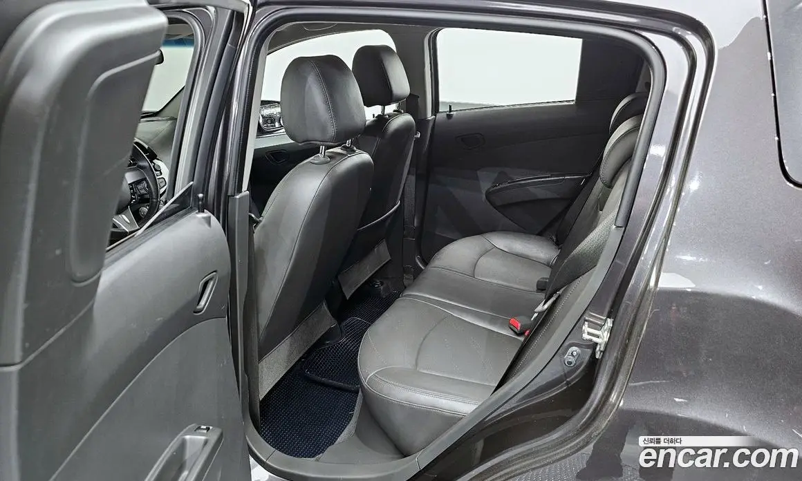 Chevrolet Spark 2014 1.0 автомат (гидро), фото 11