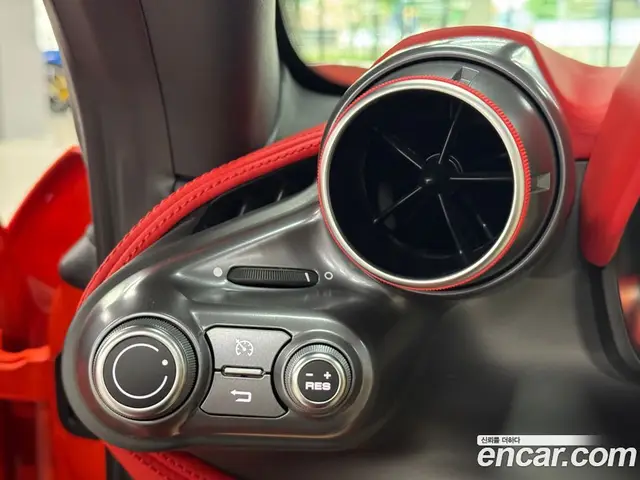 Ferrari F8 2021 3.9 автомат (гидро), миниатюра 11