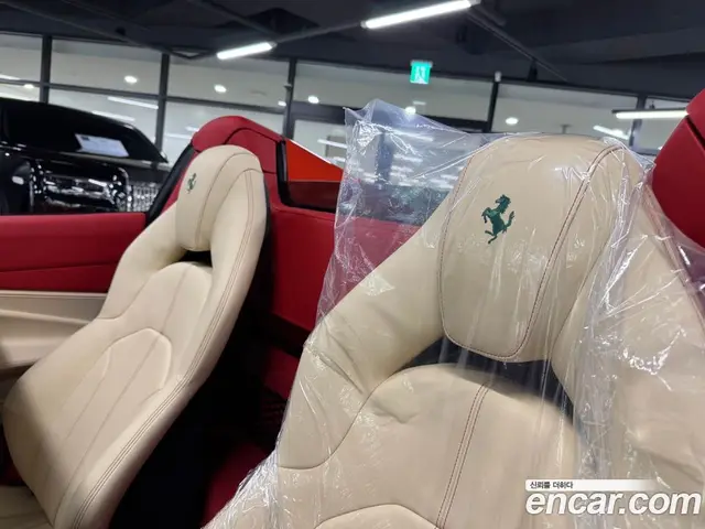 Ferrari F8 2021 3.9 автомат (гидро), миниатюра 10
