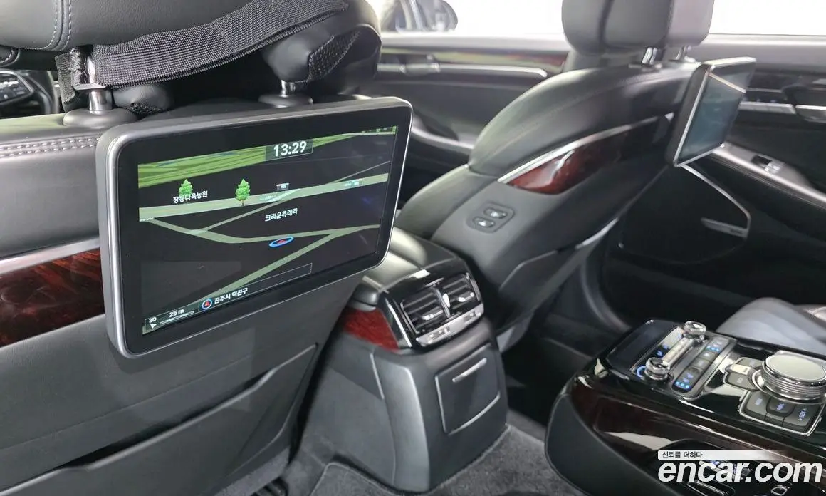 Genesis EQ900 2016 3.8 автомат (гидро), фото 17 Genesis EQ900 2016 3.8 автомат (гидро), фото 17