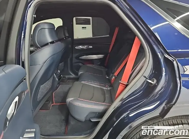 Genesis GV70 2024 2.5 автомат (гидро), миниатюра 12