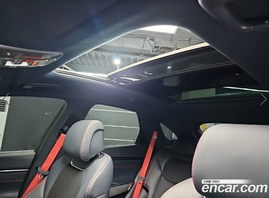 Genesis GV70 2024 2.5 автомат (гидро), фото 14 Genesis GV70 2024 2.5 автомат (гидро), фото 14