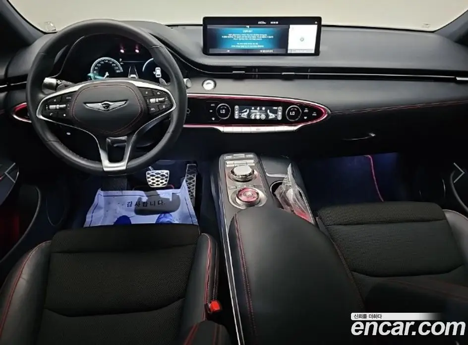 Genesis GV70 2024 2.5 автомат (гидро), фото 7 Genesis GV70 2024 2.5 автомат (гидро), фото 7