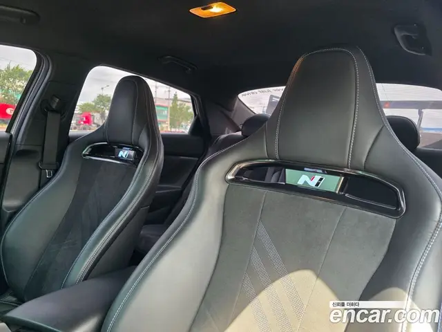 Hyundai Avante 2022 2.0 автомат (гидро), миниатюра 7