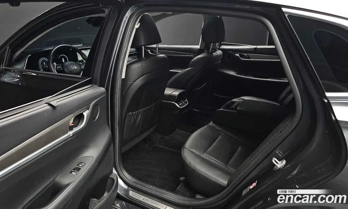 Hyundai Grandeur 2022 2.5 автомат (гидро), фото 12