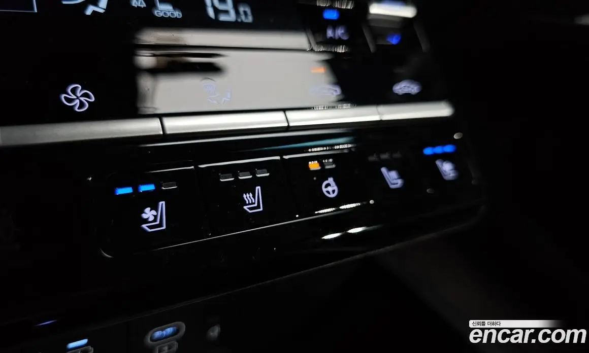Hyundai Grandeur 2023 2.5 автомат (гидро), фото 18