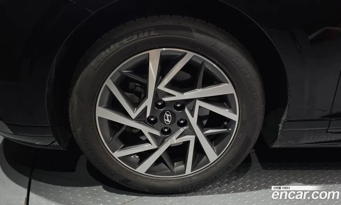 Hyundai Grandeur 2023 2.5 автомат (гидро), фото 5