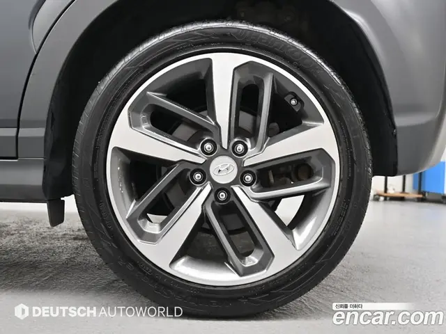Hyundai Kona 2017 1.6 автомат (гидро), миниатюра 5 Hyundai Kona 2017 1.6 автомат (гидро), миниатюра 5