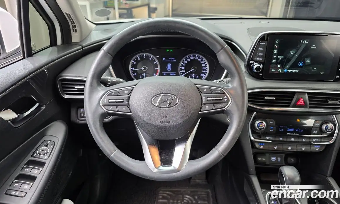 Hyundai Santa Fe 2020 2.0 автомат (гидро), фото 13