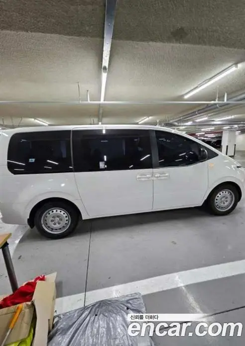 Hyundai Staria 2023 2.2 автомат (гидро), миниатюра 10