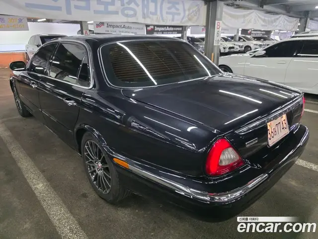 Jaguar XJ-8 2005 3.6 автомат (гидро), миниатюра 4 Jaguar XJ-8 2005 3.6 автомат (гидро), миниатюра 4