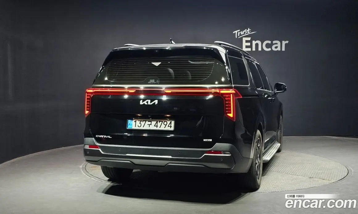 Kia Carnival 2024 1.6 автомат (гидро), фото 4
