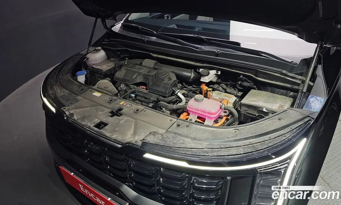 Kia Carnival 2024 1.6 автомат (гидро), фото 6
