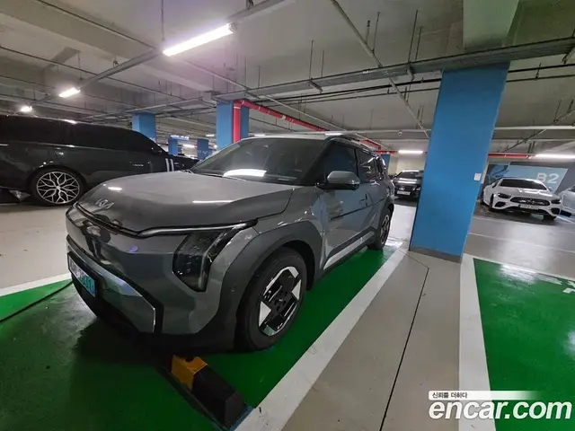Kia EV3 2026 1.0 автомат (гидро), миниатюра 3 Kia EV3 2026 1.0 автомат (гидро), миниатюра 3