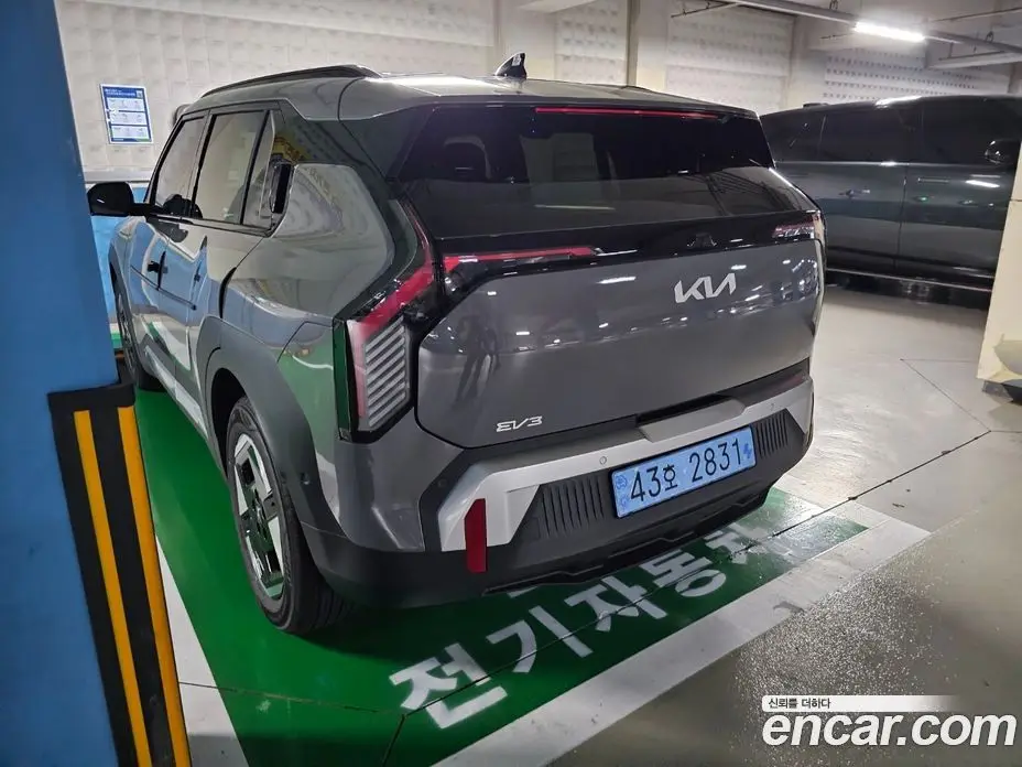 Kia EV3 2026 1.0 автомат (гидро), фото 6 Kia EV3 2026 1.0 автомат (гидро), фото 6