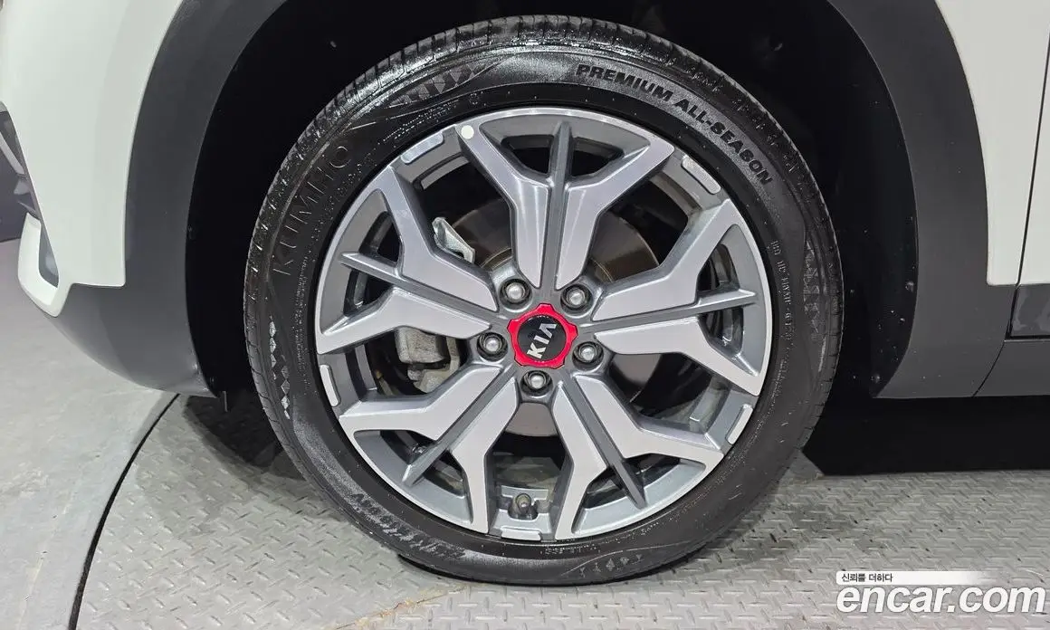 Kia Seltos 2020 1.6 автомат (гидро), фото 5