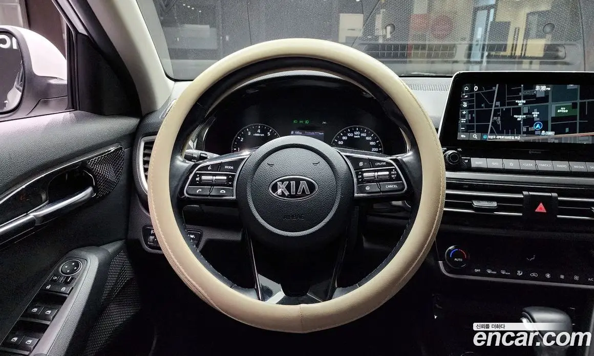 Kia Seltos 2020 1.6 автомат (гидро), фото 14