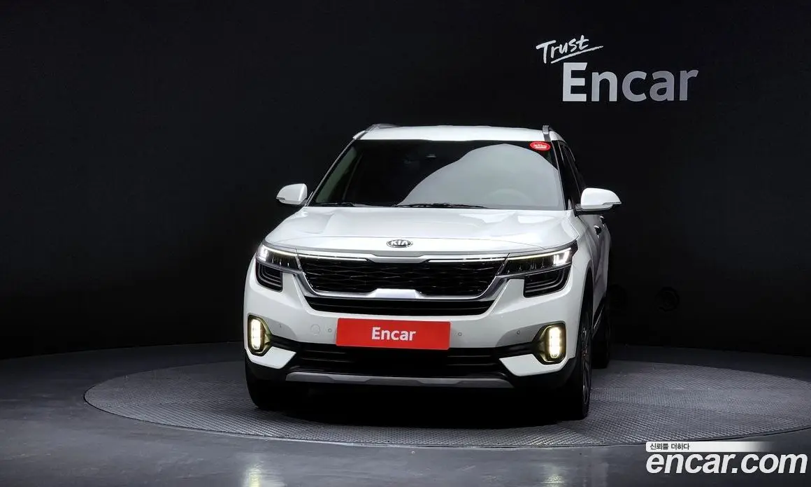 Kia Seltos 2020 1.6 автомат (гидро), фото 3
