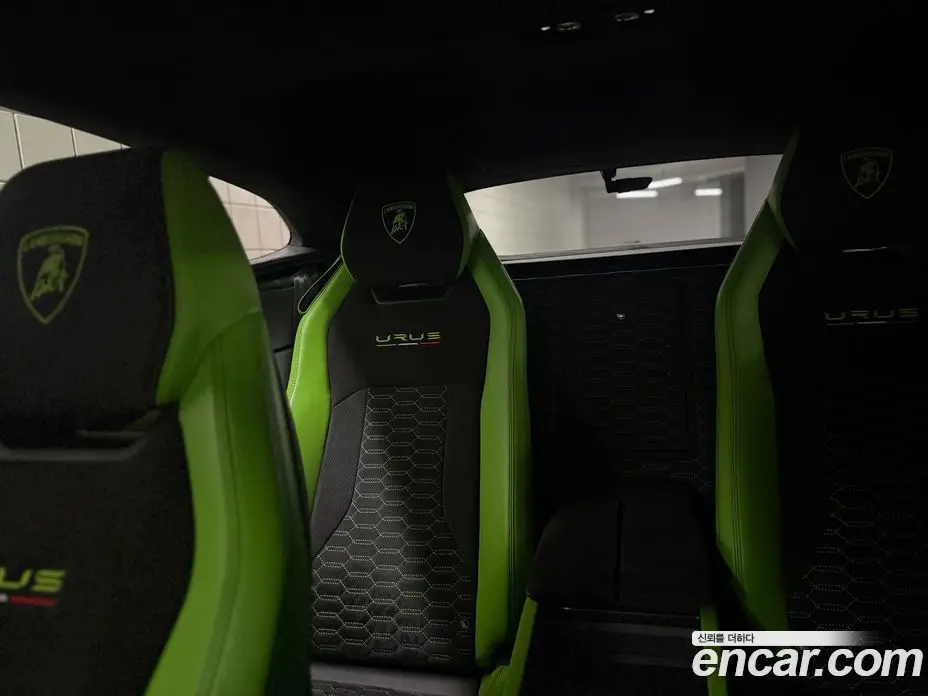 Lamborghini Urus 2021 4.0 автомат (гидро), фото 12 Lamborghini Urus 2021 4.0 автомат (гидро), фото 12