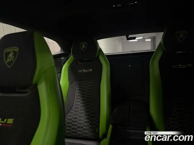 Lamborghini Urus 2021 4.0 автомат (гидро), миниатюра 12