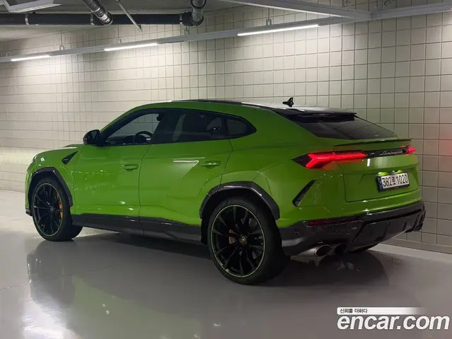Lamborghini Urus 2021 4.0 автомат (гидро), миниатюра 3 Lamborghini Urus 2021 4.0 автомат (гидро), миниатюра 3