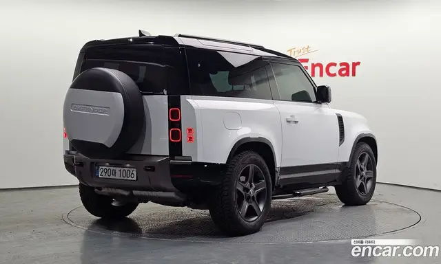Land Rover Defender 2025 3.0 автомат (гидро), миниатюра 2