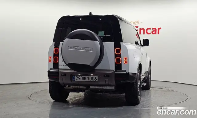Land Rover Defender 2025 3.0 автомат (гидро), миниатюра 4