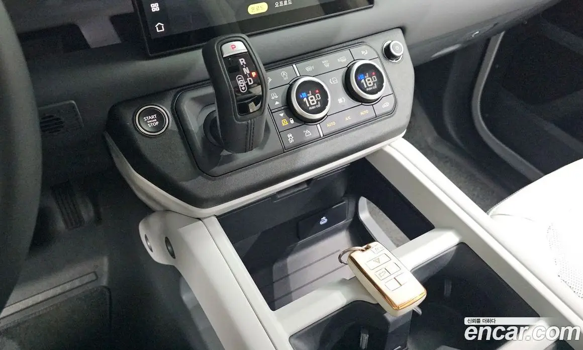 Land Rover Defender 2025 3.0 автомат (гидро), фото 9