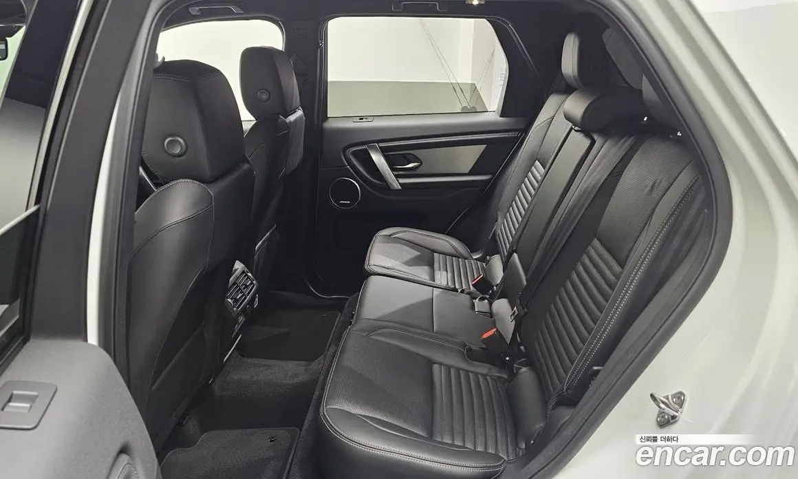 Land Rover Discovery Sport 2024 2.0 автомат (гидро), фото 4 Land Rover Discovery Sport 2024 2.0 автомат (гидро), фото 4