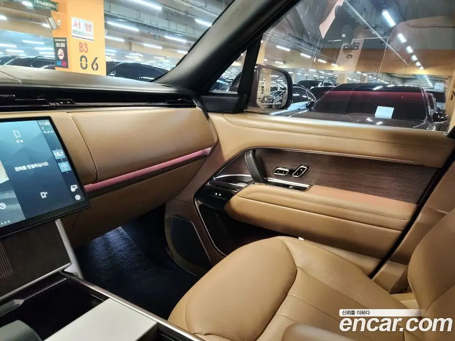 Land Rover Range Rover 2024 4.4 автомат (гидро), фото 18 Land Rover Range Rover 2024 4.4 автомат (гидро), фото 18