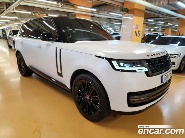 Land Rover Range Rover 2024 4.4 автомат (гидро), миниатюра 3 Land Rover Range Rover 2024 4.4 автомат (гидро), миниатюра 3