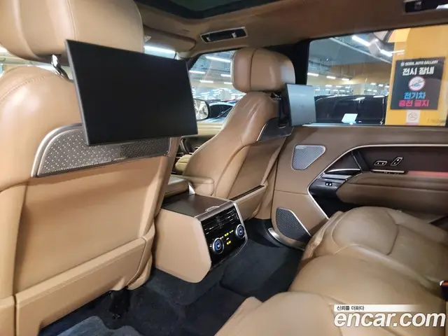 Land Rover Range Rover 2024 4.4 автомат (гидро), миниатюра 8 Land Rover Range Rover 2024 4.4 автомат (гидро), миниатюра 8