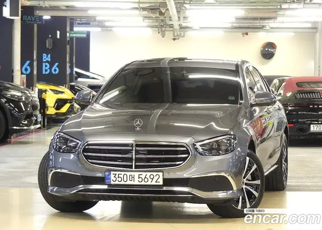 Mercedes-Benz E-Class, 2021, 101 718 км