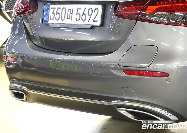 Mercedes-Benz E-Class 2021 2.0 автомат (гидро), миниатюра 12
